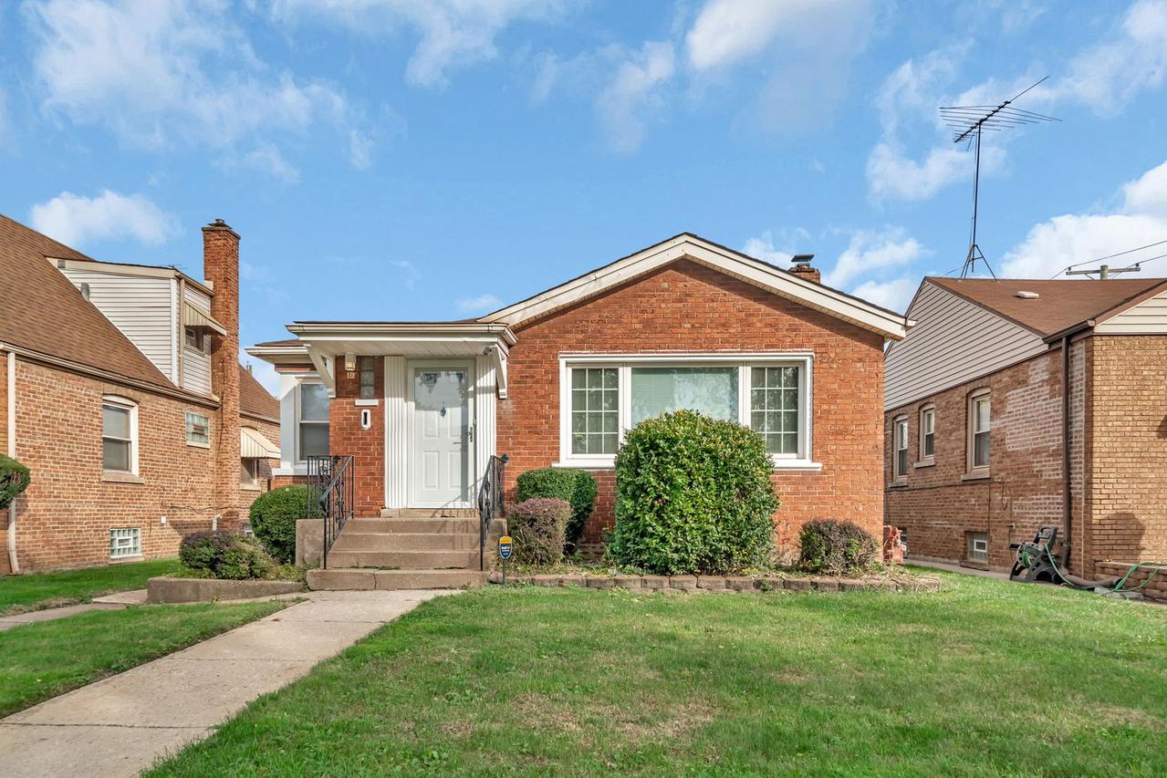 46 E Brayton St., Chicago, IL 60628