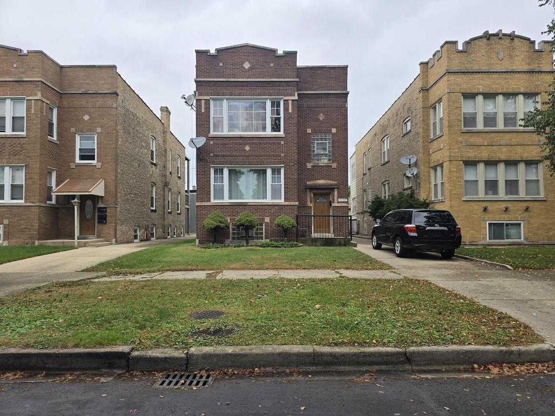 5738 W Windsor Ave., Chicago, IL 60630