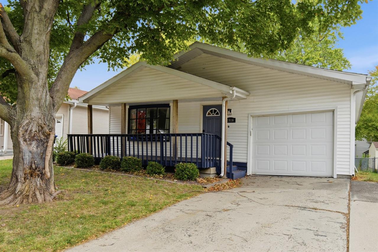 1516 N Hershey Rd., Bloomington, IL 61704