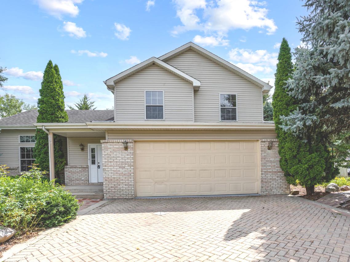 1858 David Ave., Joliet, IL 60433