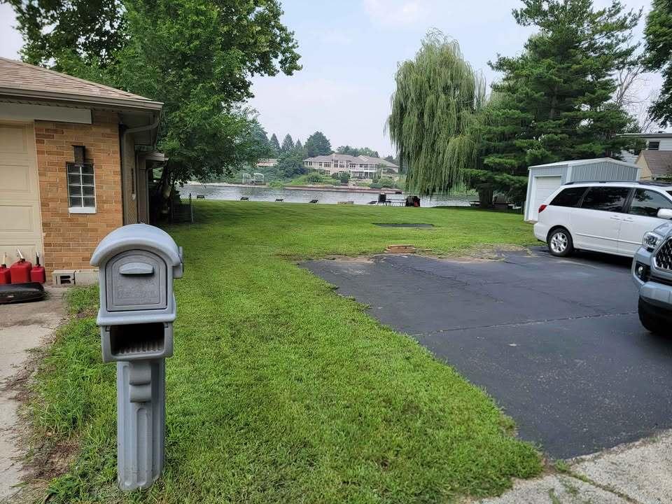 5065 Browns Beach Rd., Rockford, IL 61103