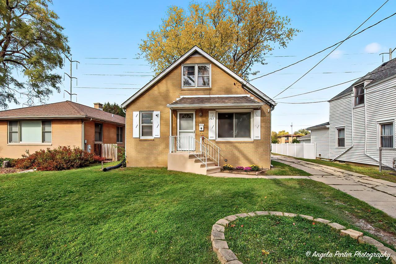 722 W Keith Ave., Waukegan, IL 60085