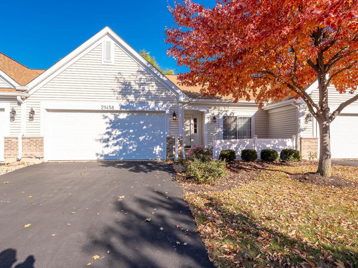 21458 W Douglas Ln., Plainfield, IL 60544