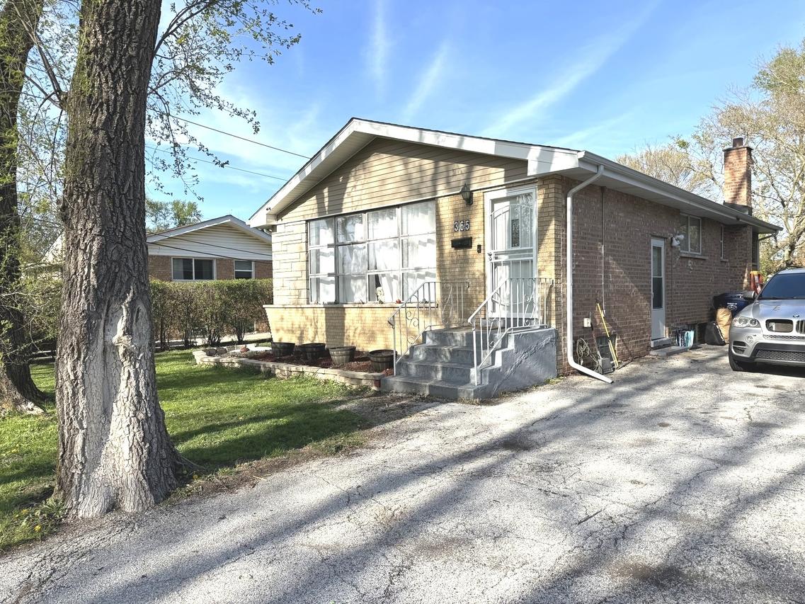 365 Sherry Ln., Chicago Heights, IL 60411