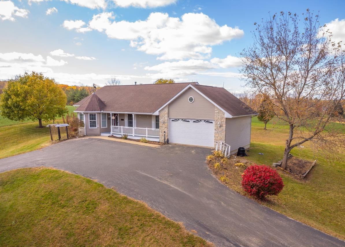 22782A Short Rd., Lanark, IL 61046