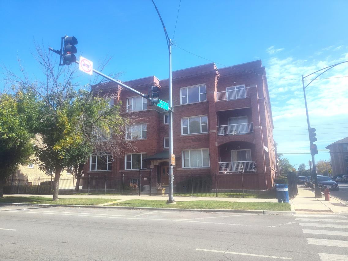 757 S Independence Blvd. #3S, Chicago, IL 60624