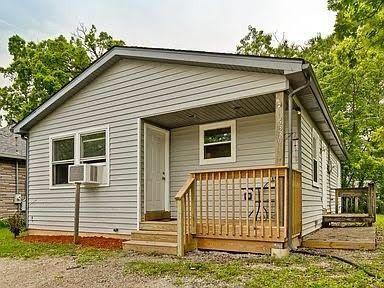 35330 N Nielsen Dr., Round Lake Beach, IL 60073