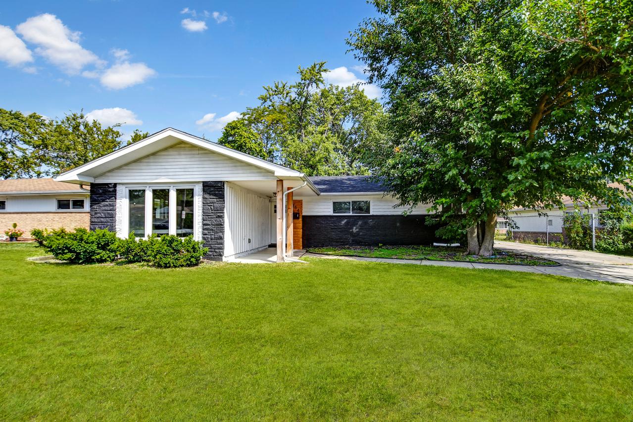 354 Winona St., Park Forest, IL 60466