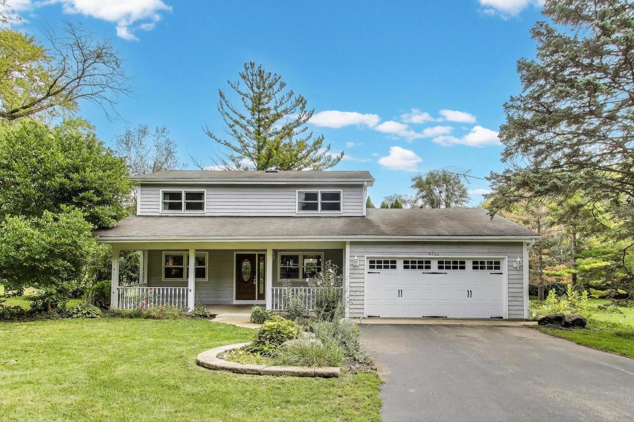6722 Indian Ln., Long Grove, IL 60047