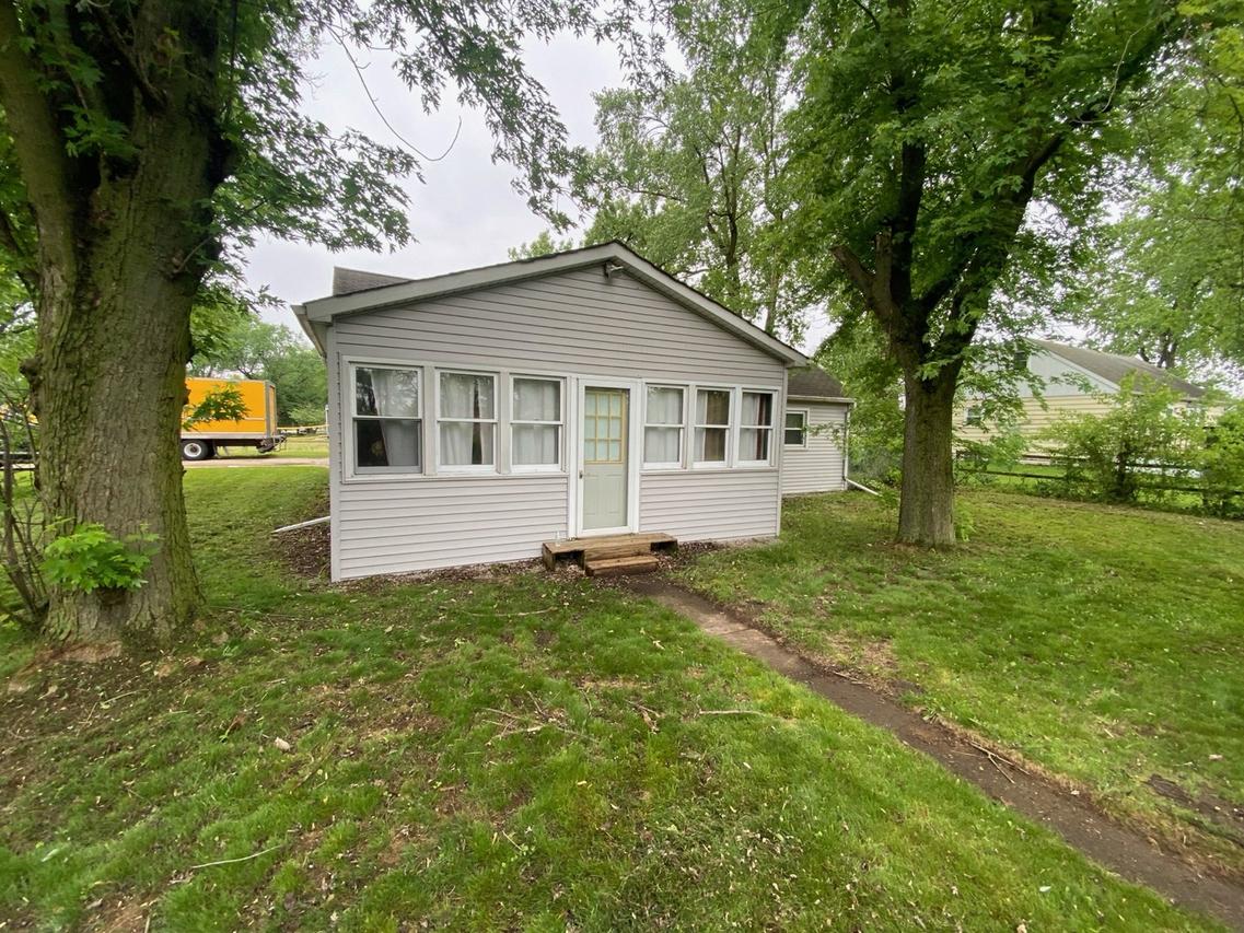 18020 Ridgeland Ave., Lansing, IL 60438