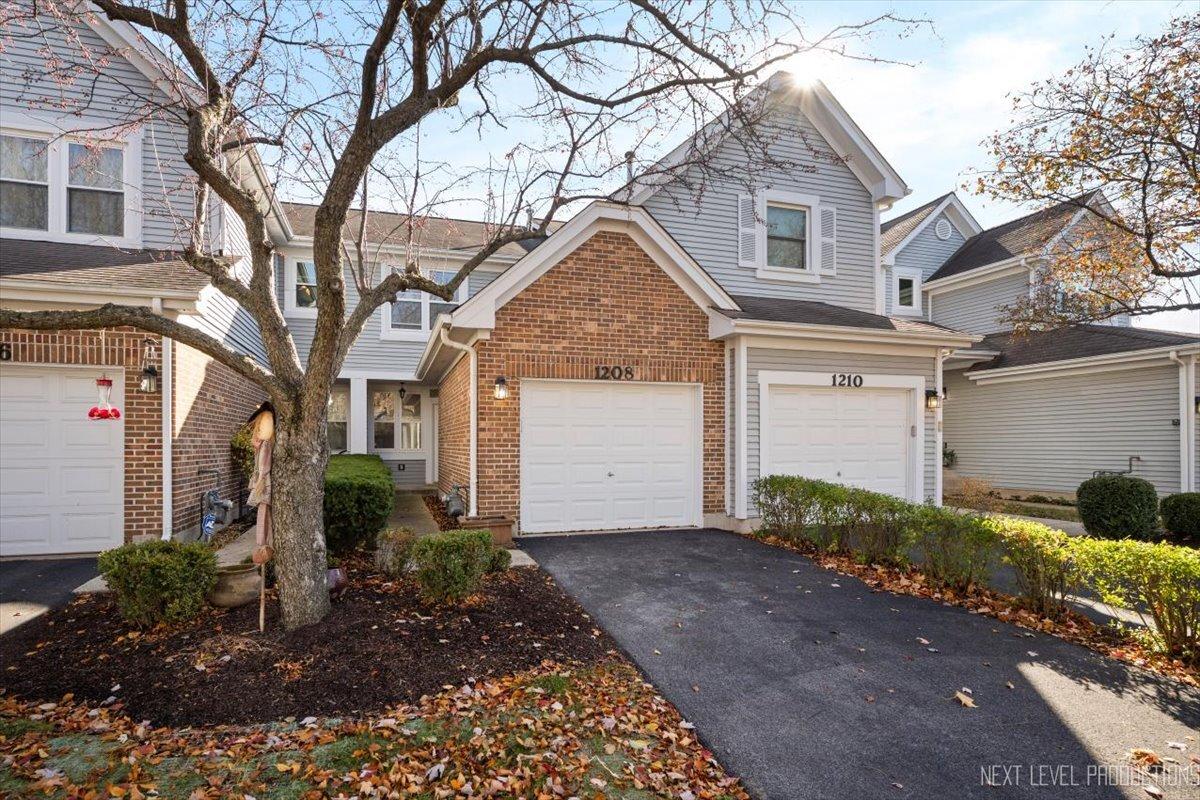 1208 Tennyson Ln., Naperville, IL 60540