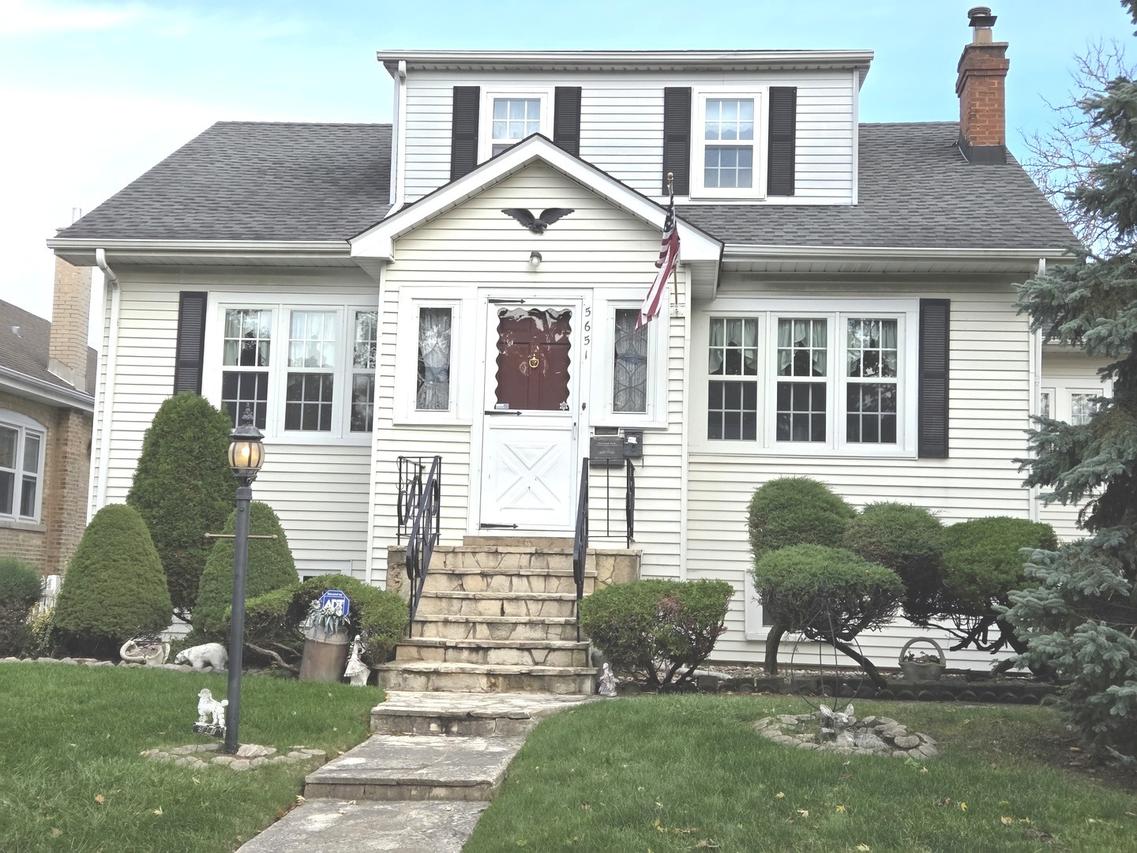 5651 N Neva Ave., Chicago, IL 60631