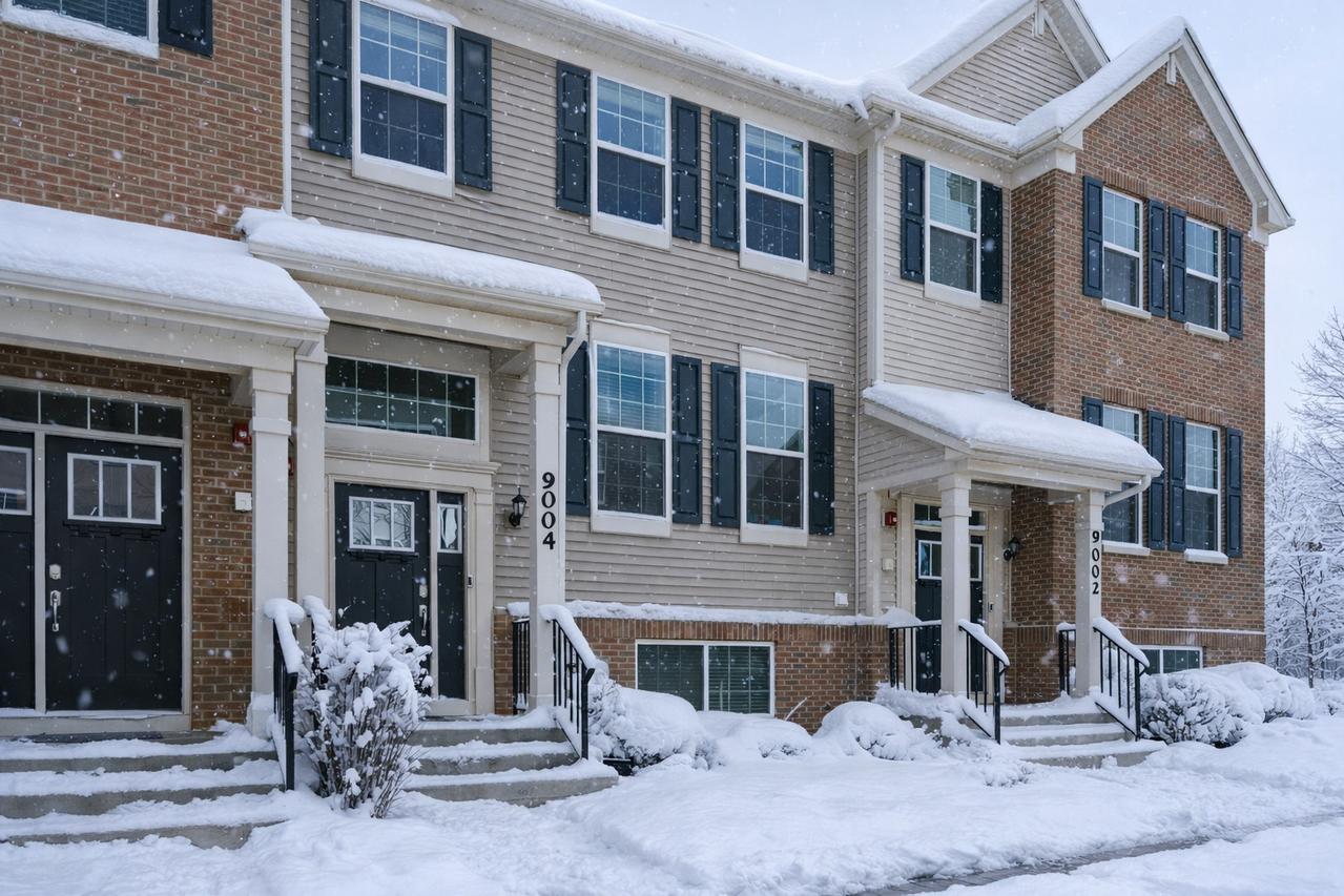 9004 Dolby St., Huntley, IL 60142