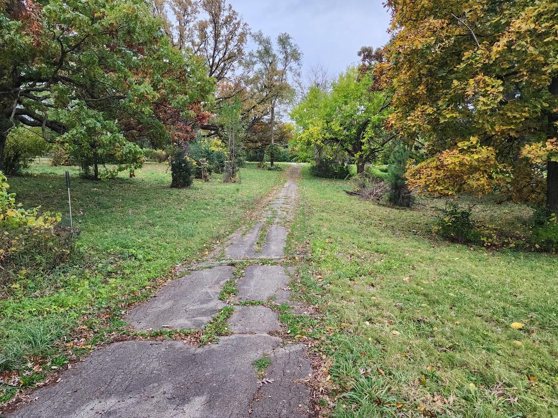 31W184 Wolsfeld Dr., Elgin, IL 60120