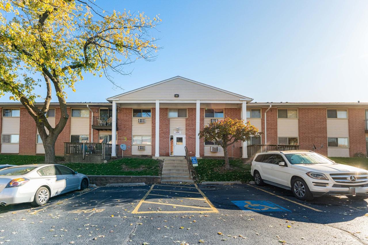680 Marilyn Ave. #6-206, Glendale Heights, IL 60139