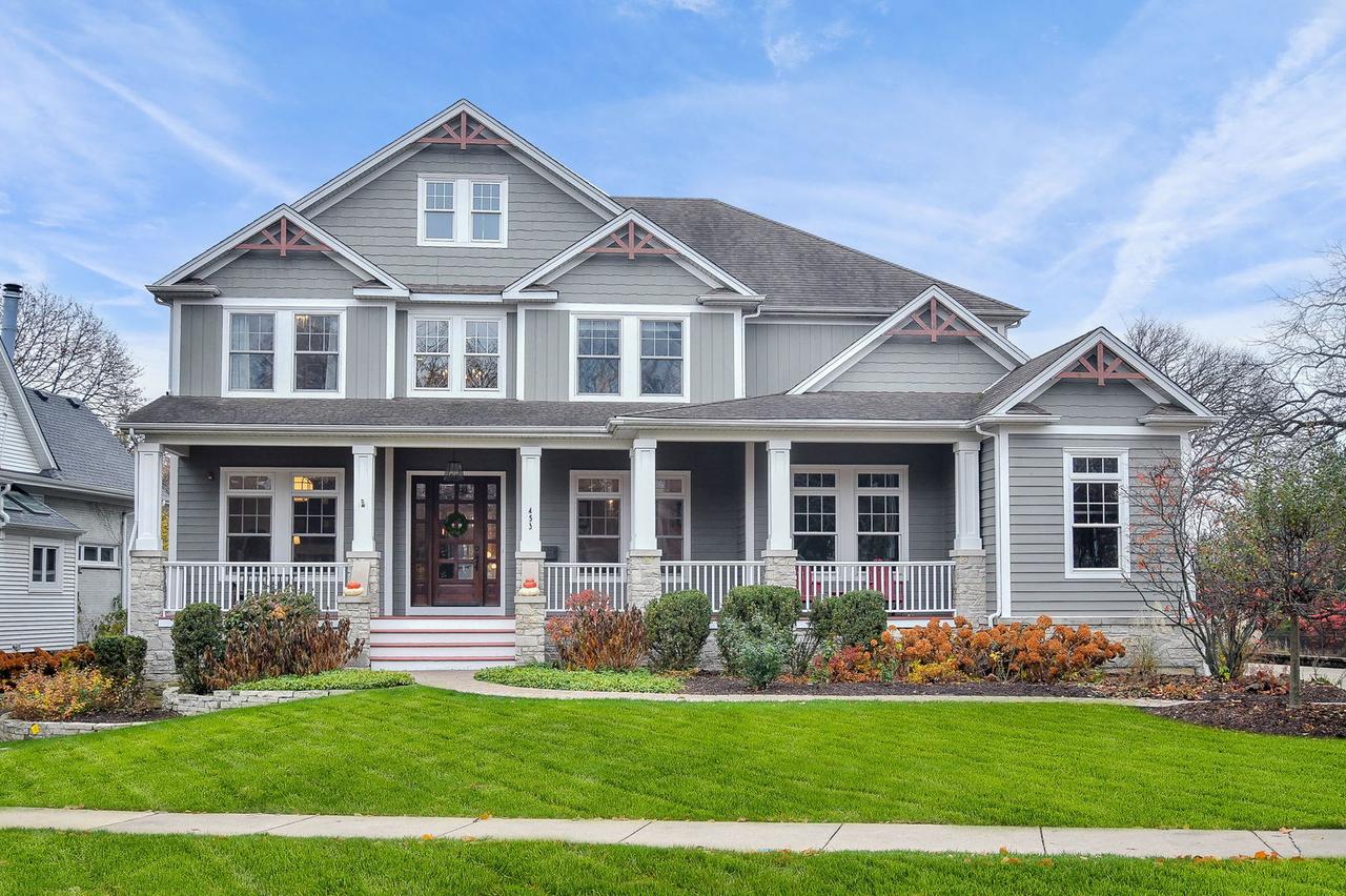 453 Anthony St., Glen Ellyn, IL 60137