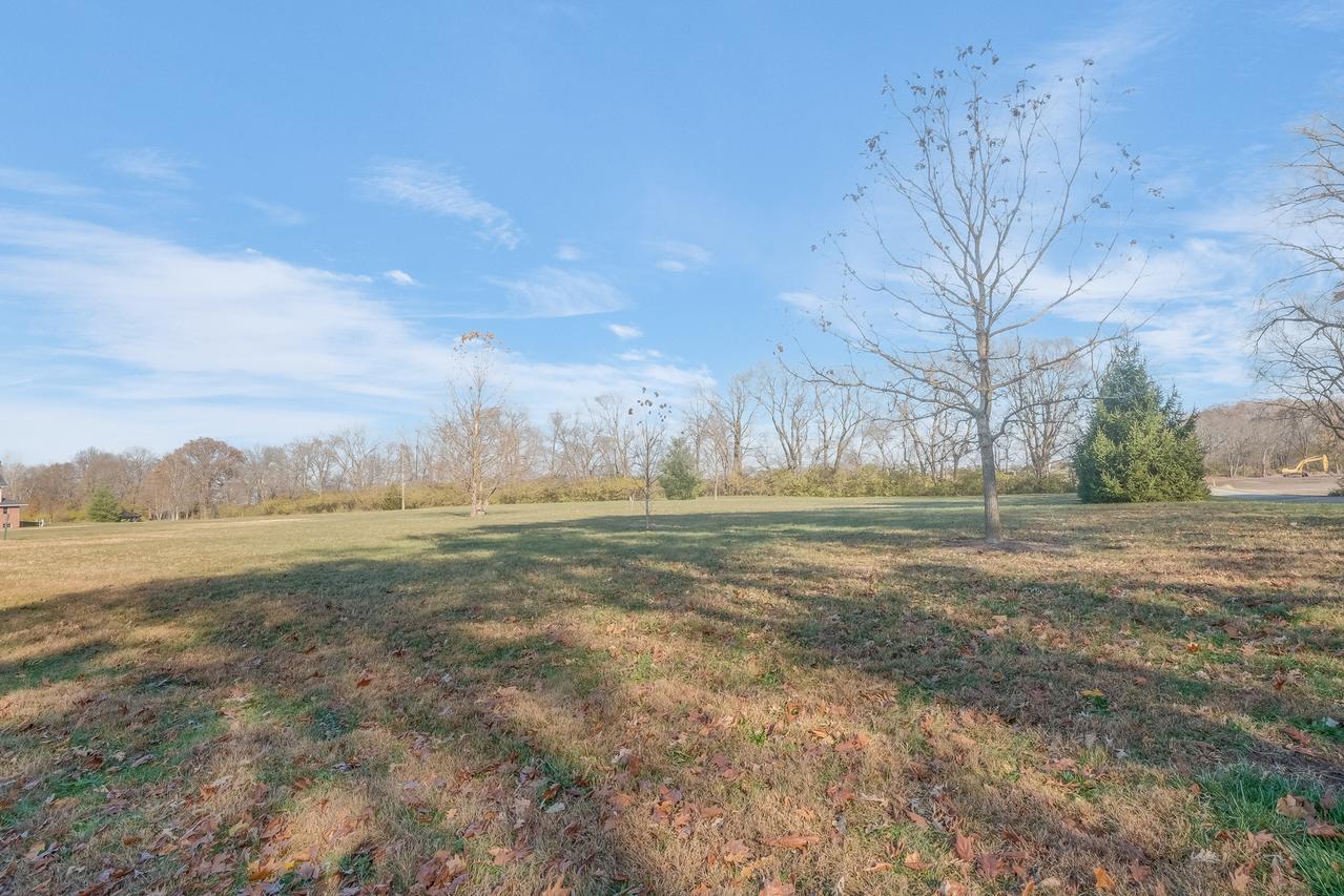 2802 N Brickhouses Rd., Urbana, IL 61802