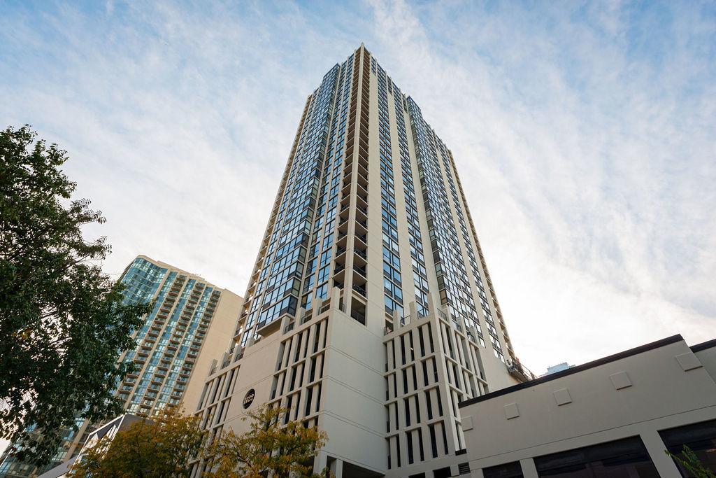 1122 N Clark St. #2308, Chicago, IL 60610