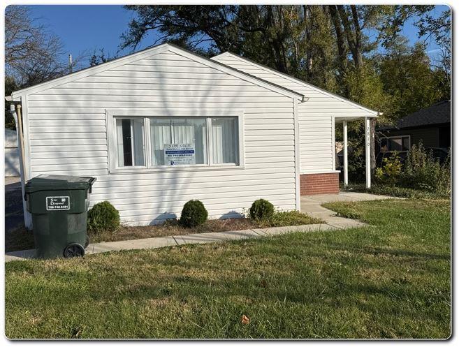 2810 Lexington Dr., Hazel Crest, IL 60429