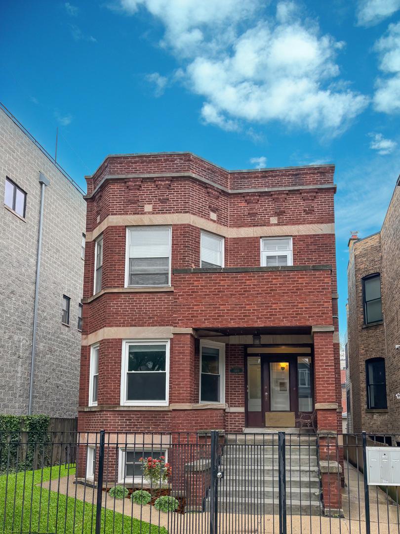 1509 W School St., Chicago, IL 60657