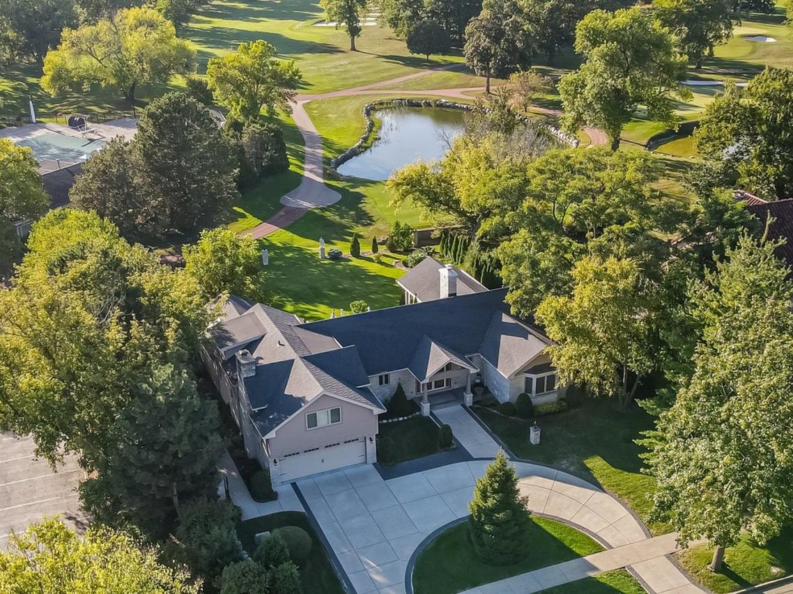 710 N Prospect Ave., Park Ridge, IL 60068