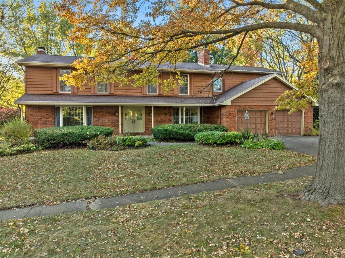 1107 Pine Ridge Ct., Normal, IL 61761