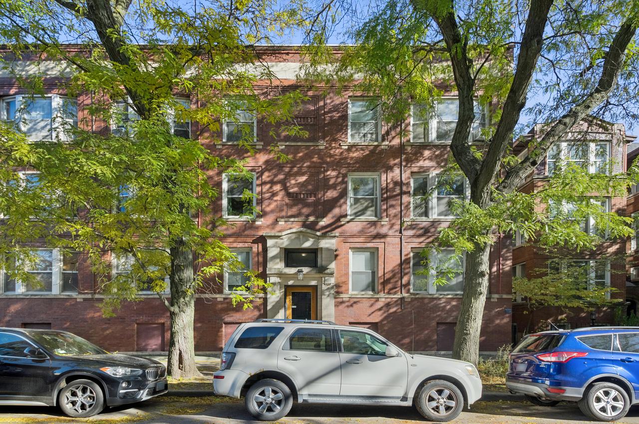 5253 N Winthrop Ave. #2, Chicago, IL 60640