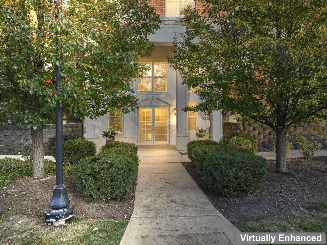 511 Prestwick Ln. #302, Wheeling, IL 60090