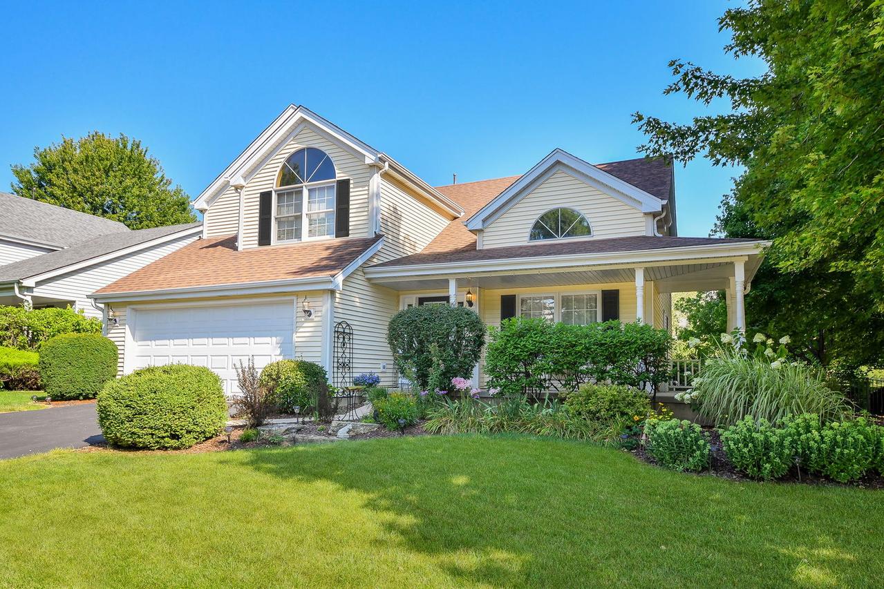 39W644 Harvey Sq., Geneva, IL 60134