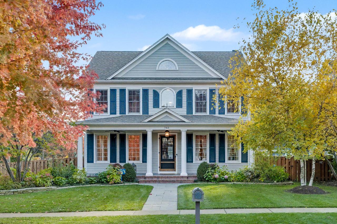 785 Meadow Ln., Libertyville, IL 60048