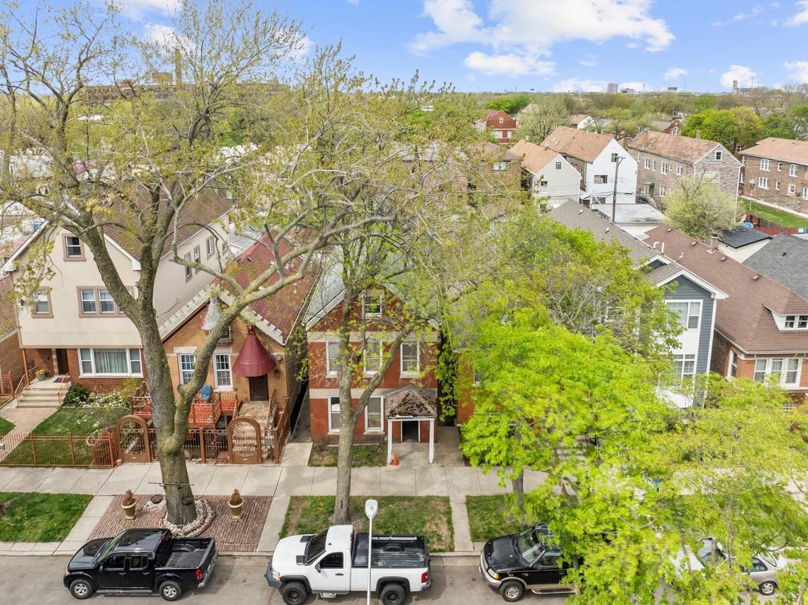3408 S Carpenter St., Chicago, IL 60608