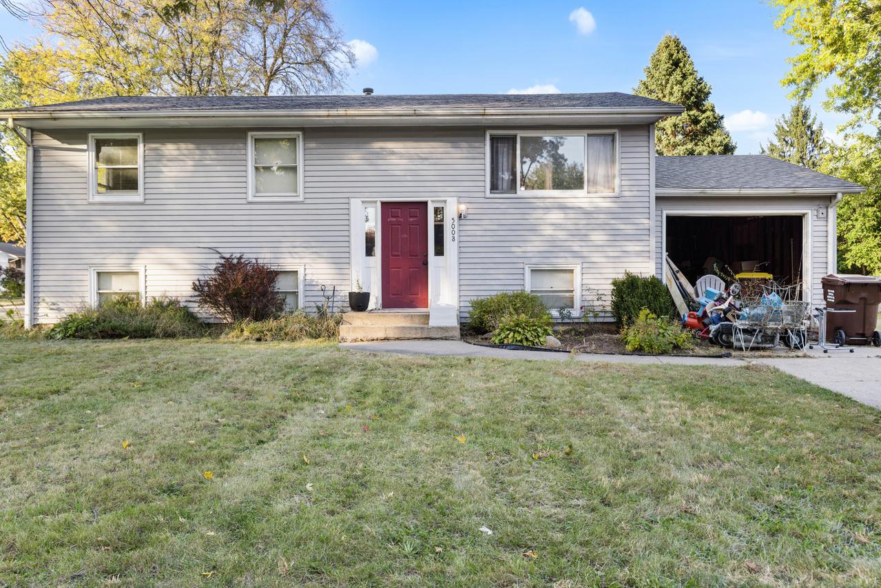 5008 Valentine Pl., Rockford, IL 61108