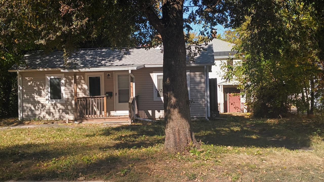 206 Avondale Ave., Champaign, IL 61820