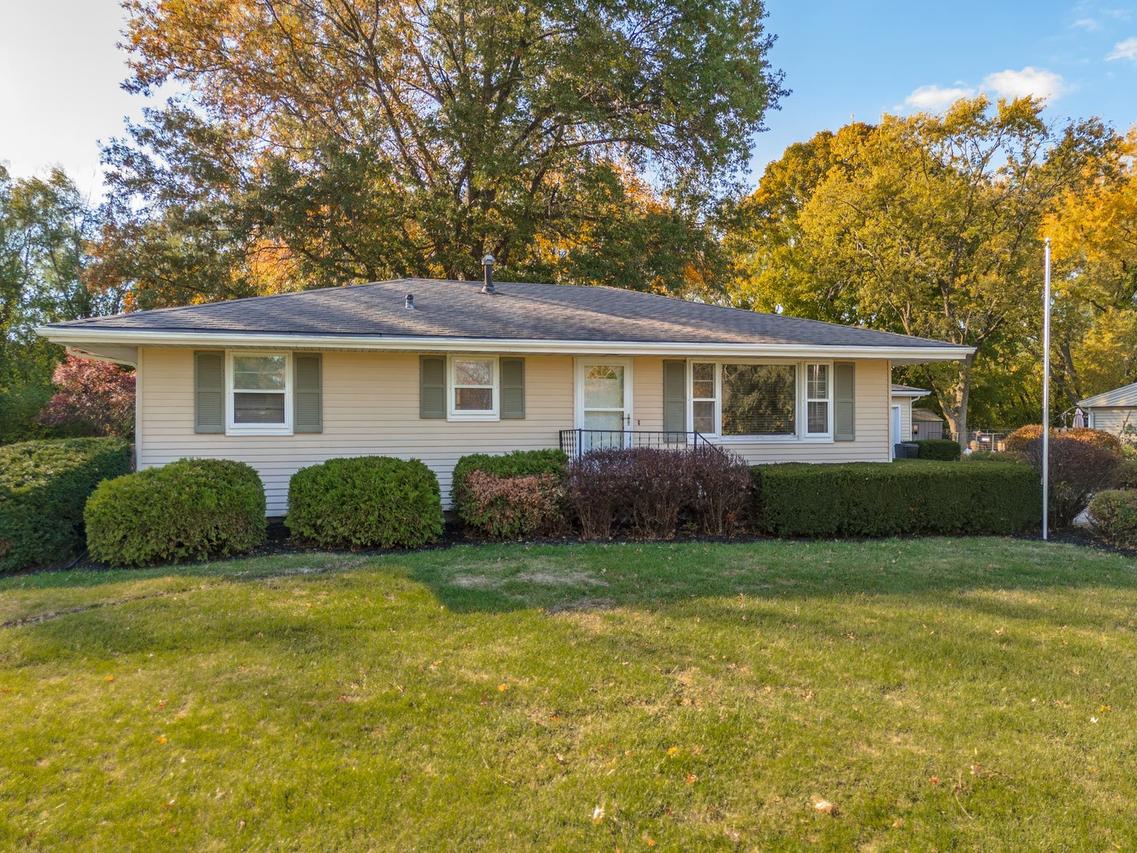 2707 Hobson Dr., Bloomington, IL 61704