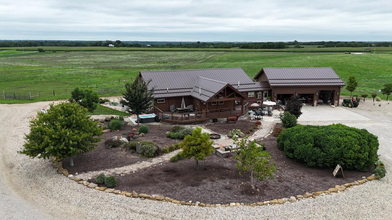 2951 N 28th Rd., Seneca, IL 61360