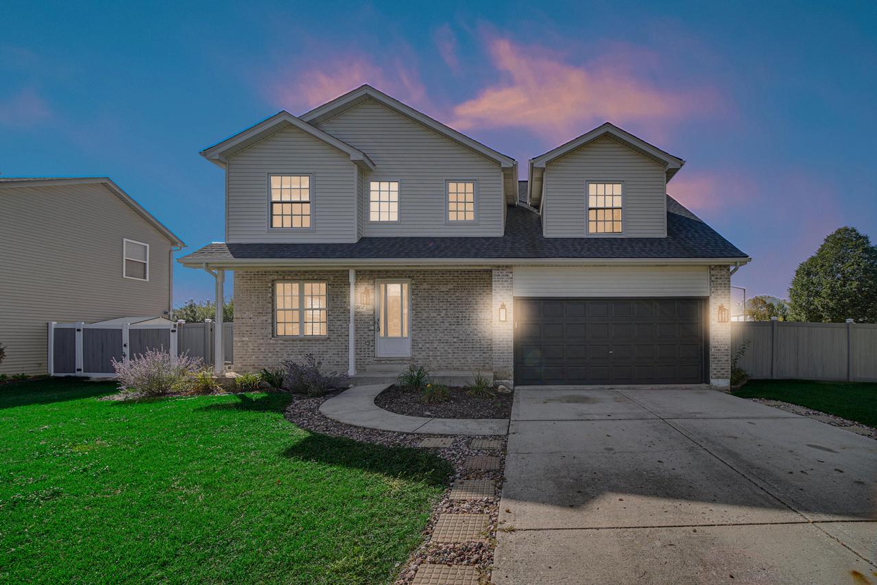 5502 Meadowbrook St., Plainfield, IL 60586