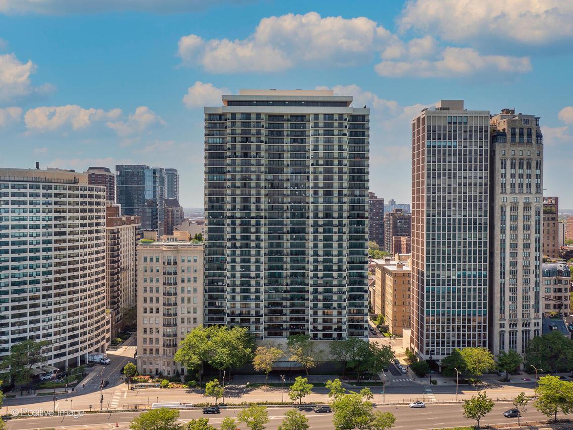 1212 N Lake Shore Dr. #12CN, Chicago, IL 60610