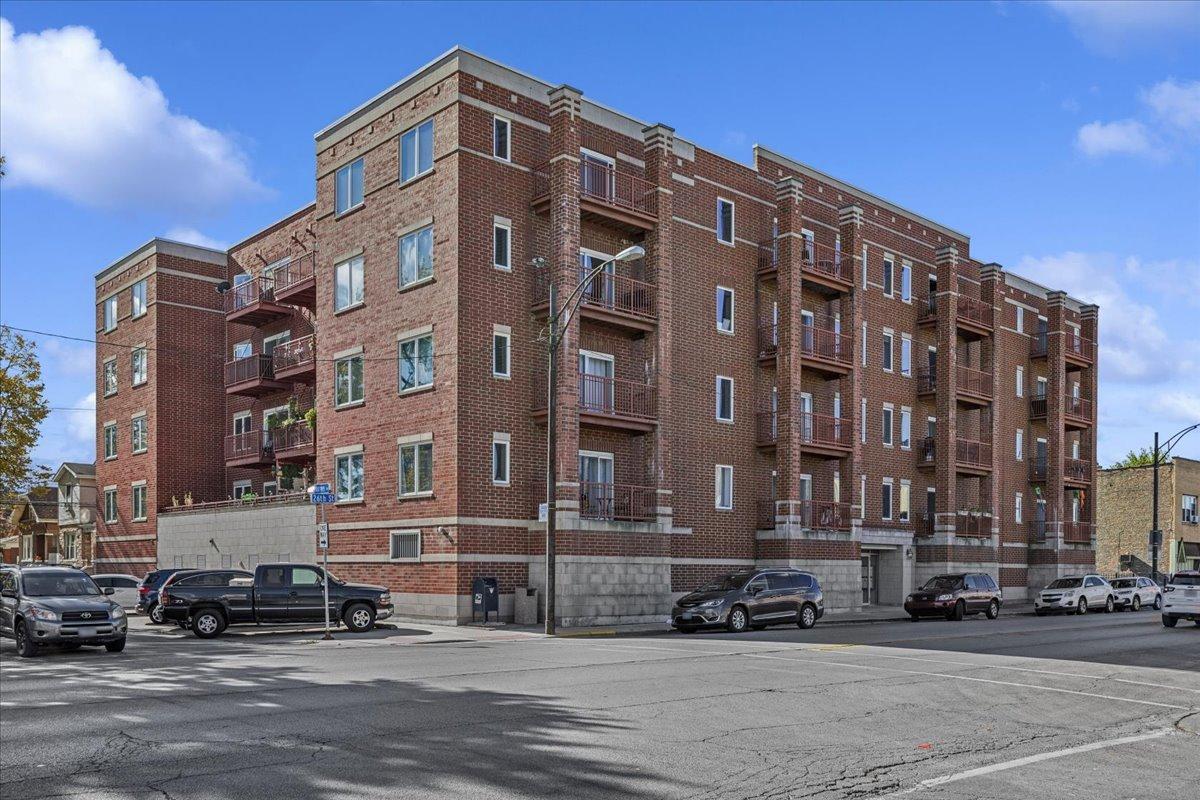 6238 26th St. #502, Berwyn, IL 60402