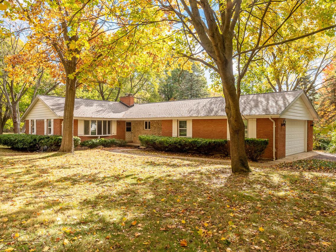 41W803 Town Hall Rd., Elburn, IL 60119