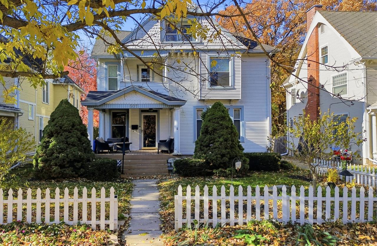 507 N Hennepin Ave., Dixon, IL 61021