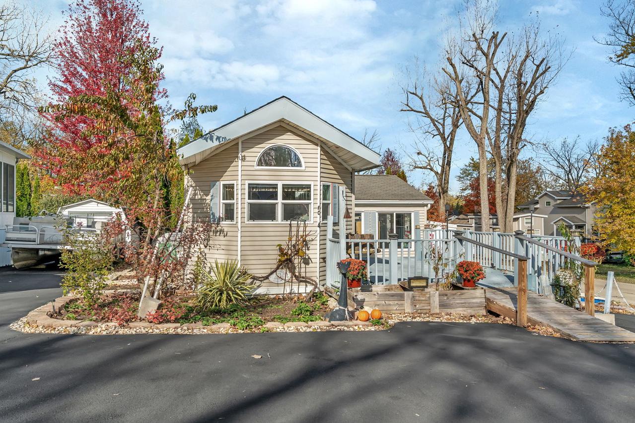 64 Fossil Ridge Rd., Wilmington, IL 60481