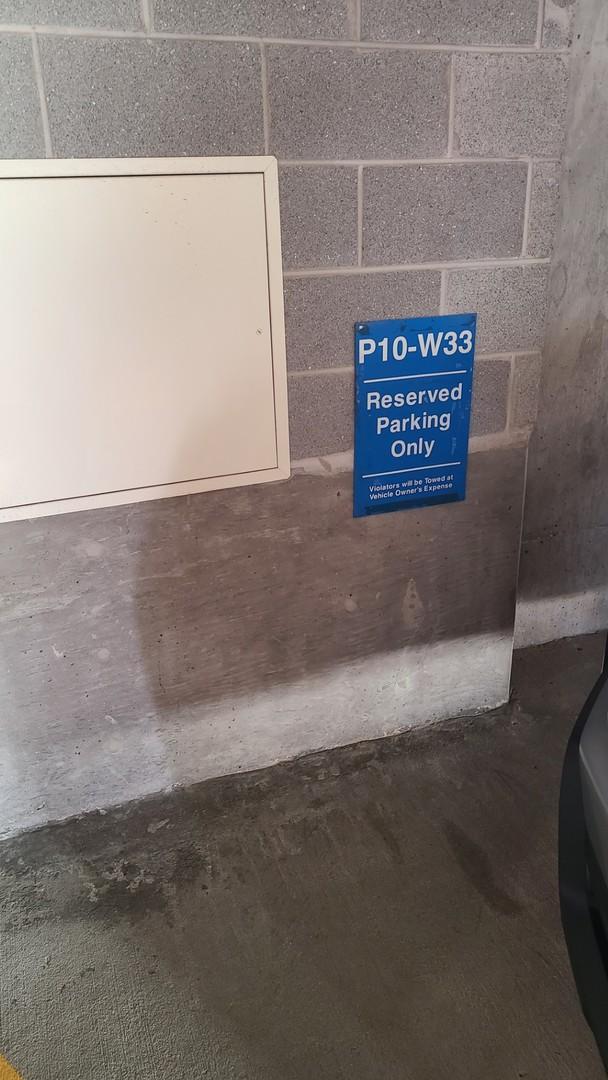 33 W Ontario St. #P10-W33, Chicago, IL 60654