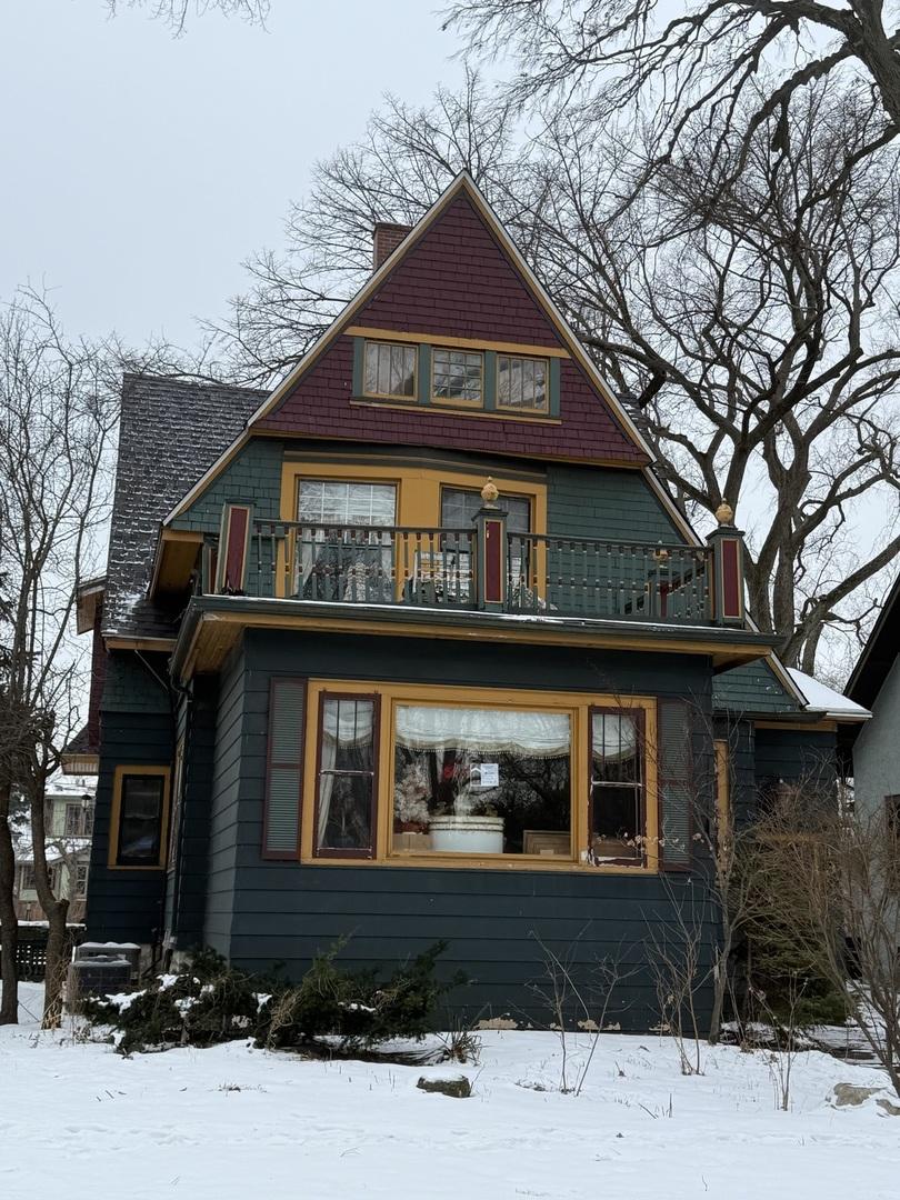 193 Herrick Rd., Riverside, IL 60546