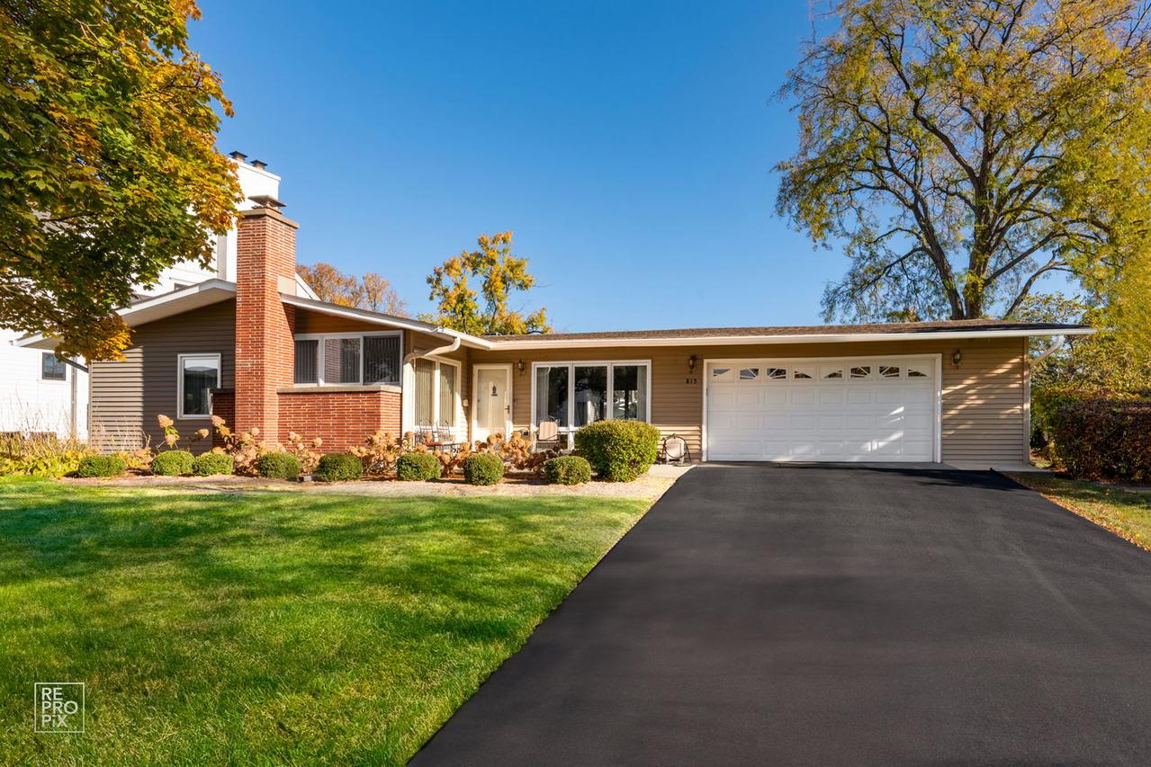 815 W 56th St., Hinsdale, IL 60521