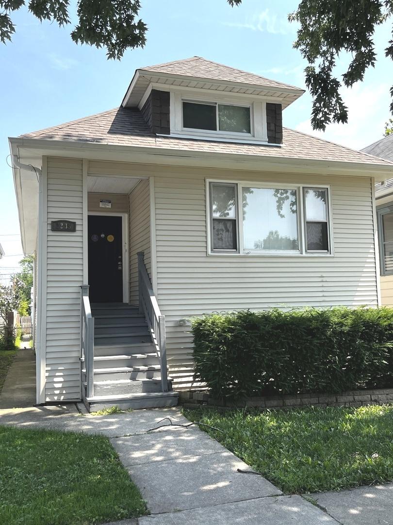 2235 Harvey Ave., Berwyn, IL 60402
