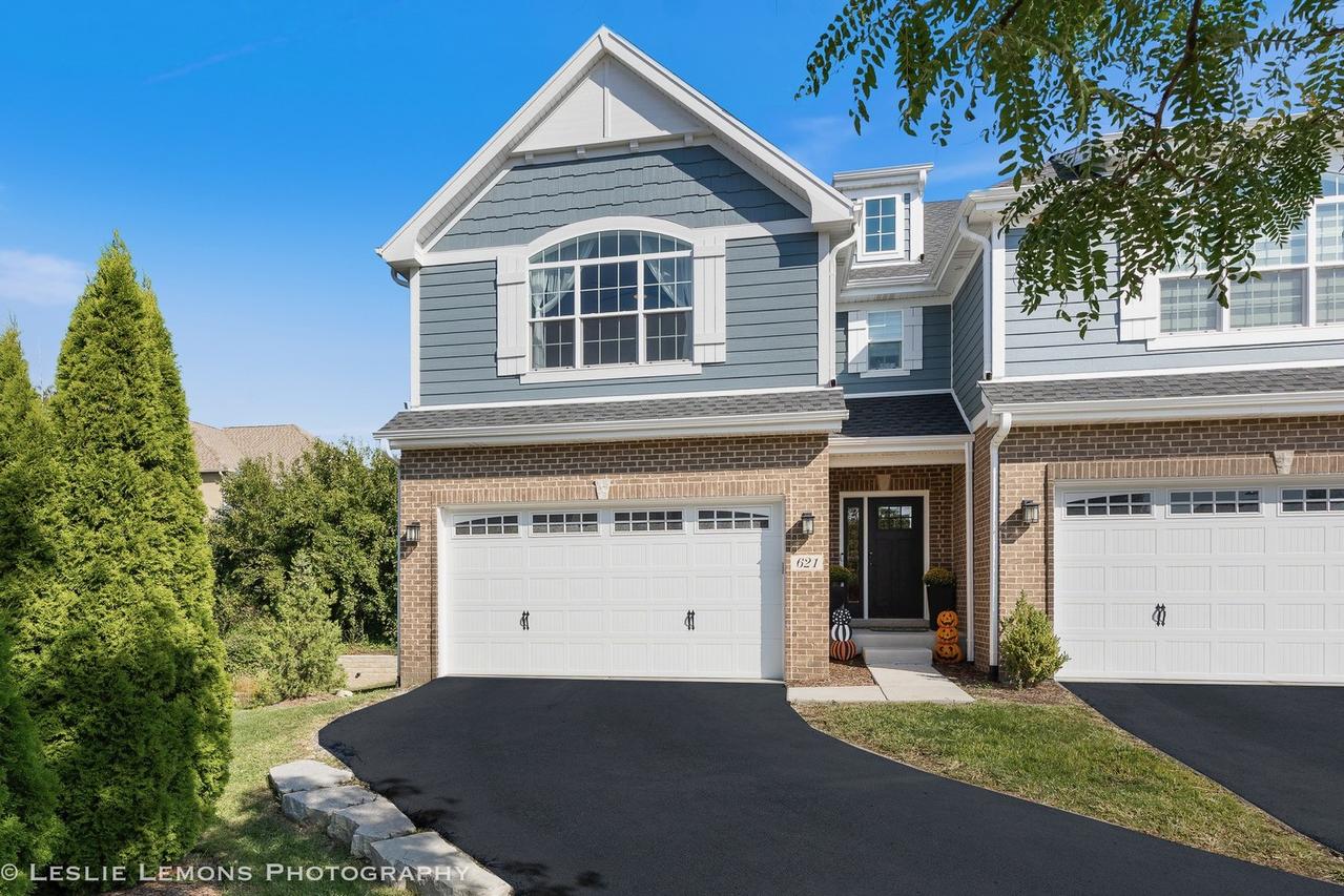 621 Bourbon Ct., Naperville, IL 60565