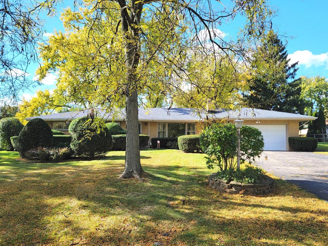 12550 S 100th Ave., Palos Park, IL 60464