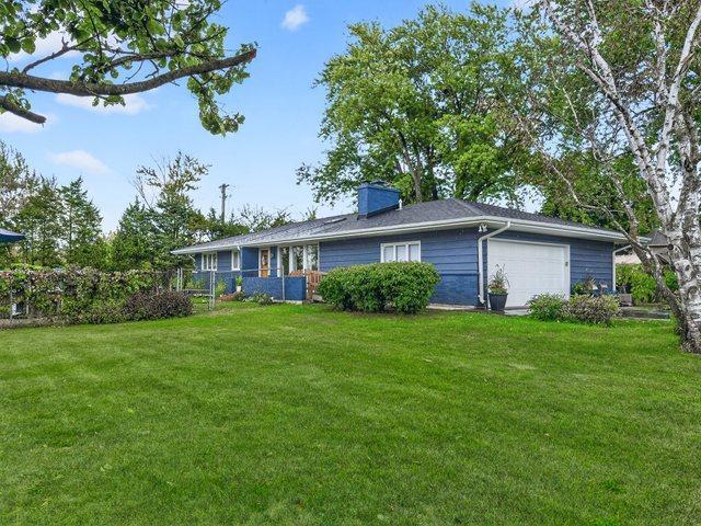4 Mayflower Dr., Batavia, IL 60510