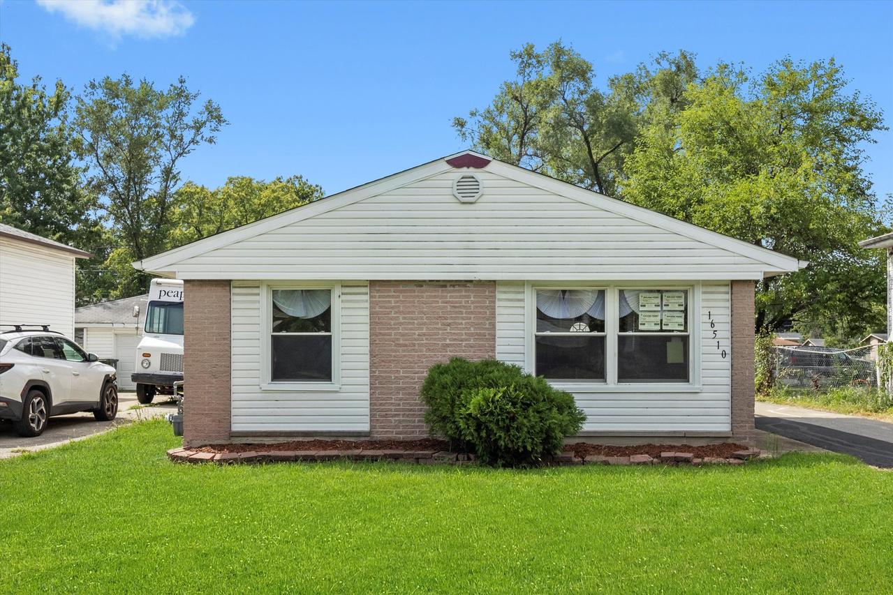 16510 Marshfield Ave., Markham, IL 60426