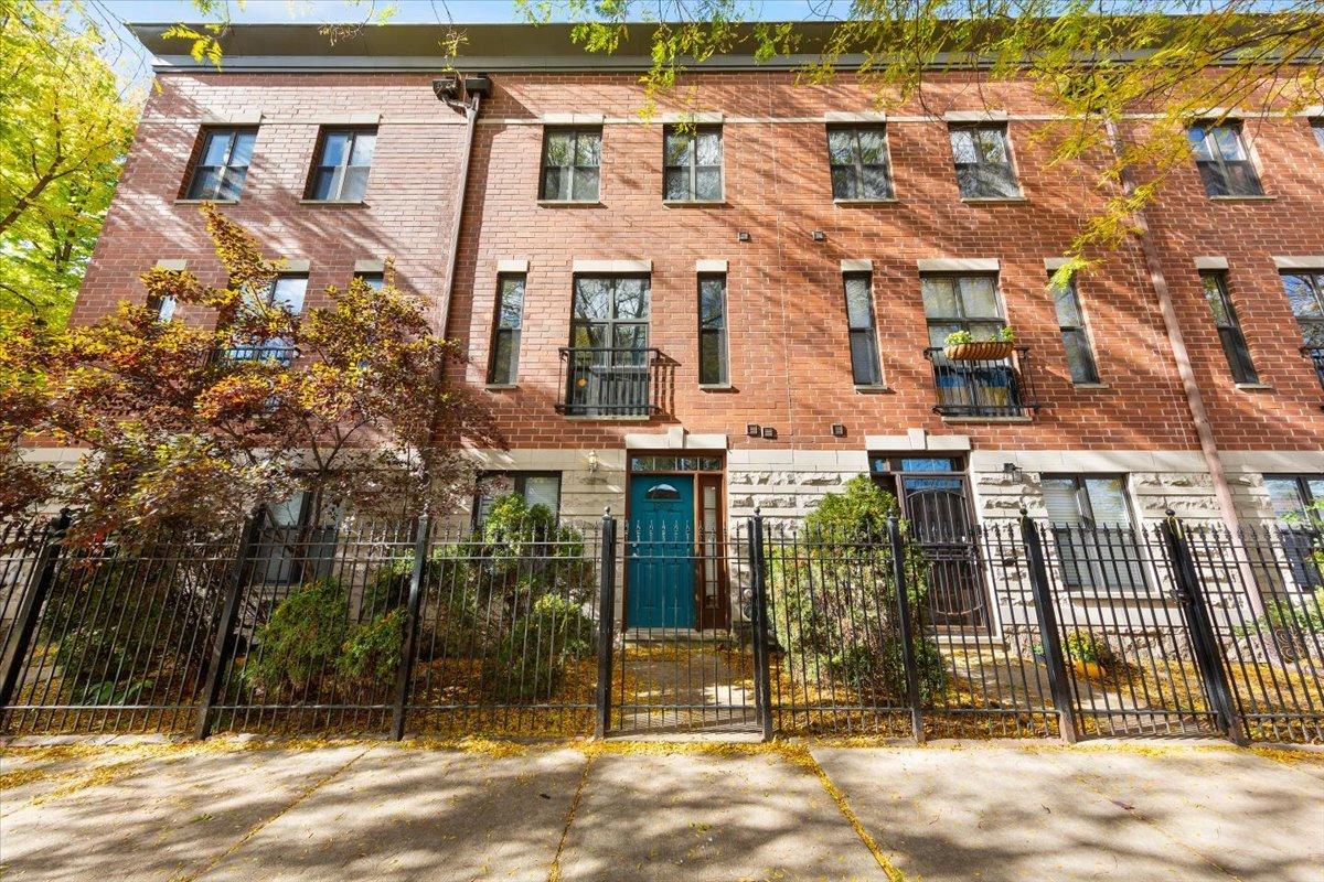 1802 N Spaulding Ave., Chicago, IL 60647